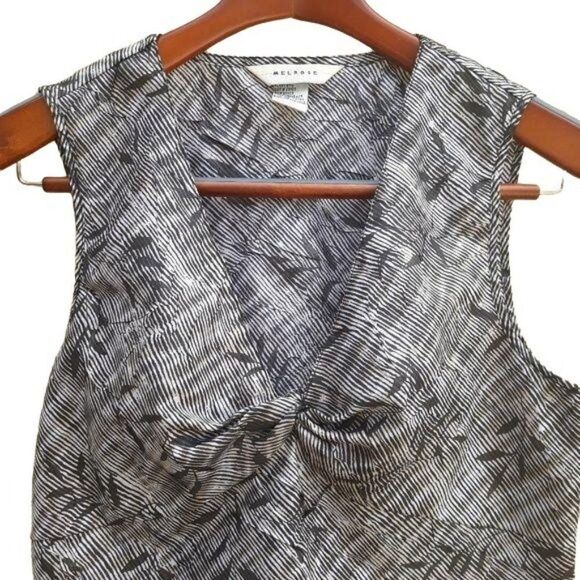 Melrose Top Sleeveless Crinkle Twisted Scoop Botanical Leaf Striped Black Sz 10 - Picture 5 of 7